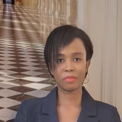 Cleopatre Bissene
